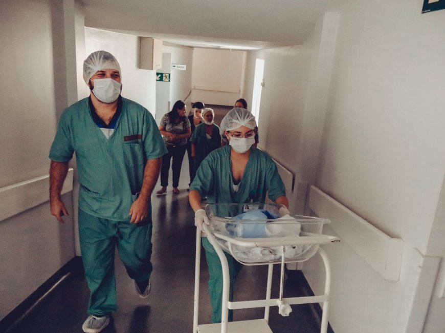 Informe "El exceso de Cesáreas en la Red Pública y sus Consecuencias sobre el Gasto y el uso de Recursos en Salud"